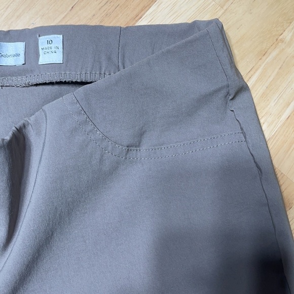 Lena Gabrielle pants B22 - Picture 7 of 9